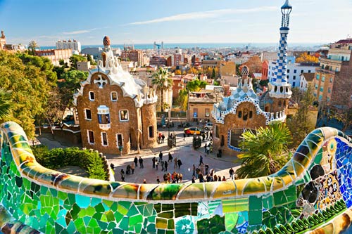 Barcelona Modernism and Gaudi Walking Tour 